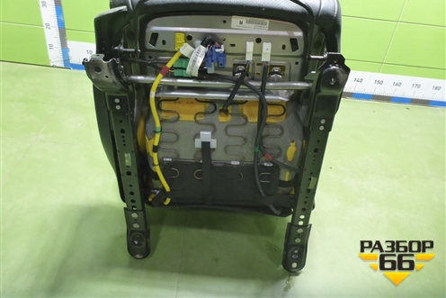 Сиденья комплект (5ти дверный хетчбэк с AIR BAG и подогревом) для Honda Civic 5D с 2005-2011г (Цивик)