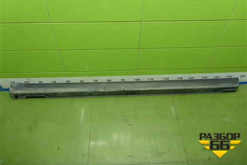 Накладка на порог наружная правая (877522W000) для Hyundai Santa Fe с 2012-2018г (Санта Фе)