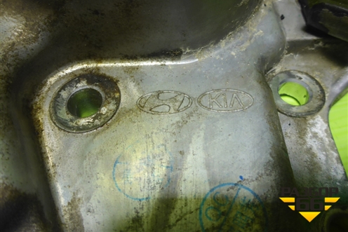 Крышка двигателя передняя (1.6л G4FC) (213502B001) для Hyundai Solaris с 2010-2016г (Солярис)