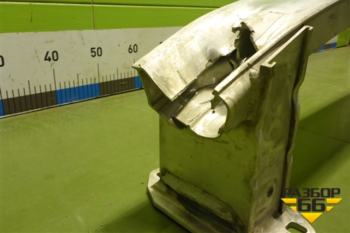 Усилитель переднего бампера (8U0807109C) для Audi Q3 с 2011-2018г (Ку 3)