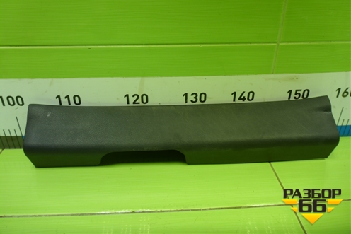 Накладка порога внутренняя переднего левого (858722W000) для Hyundai Santa Fe с 2012-2018г (Санта Фе)