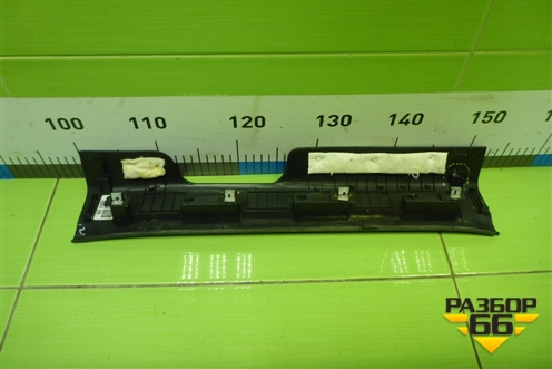 Накладка порога внутренняя переднего левого (858722W000) для Hyundai Santa Fe с 2012-2018г (Санта Фе)