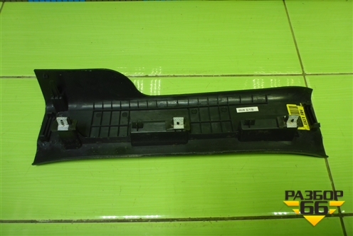 Накладка порога внутренняя заднего правого (858862W000) для Hyundai Santa Fe с 2012-2018г (Санта Фе)