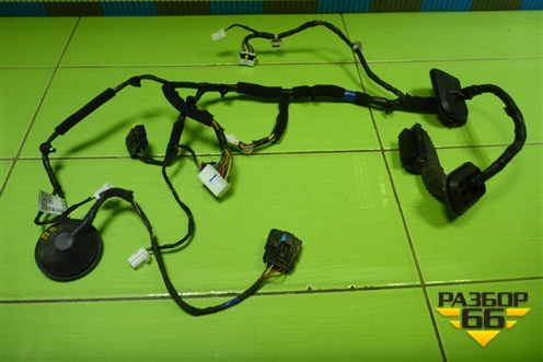 Проводка двери передней правой (916102W220) для Hyundai Santa Fe с 2012-2018г (Санта Фе)