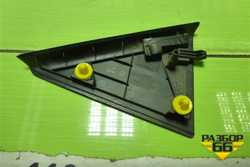 Накладка двери задней правой уголок (839202W000) для Hyundai Santa Fe с 2012-2018г (Санта Фе)