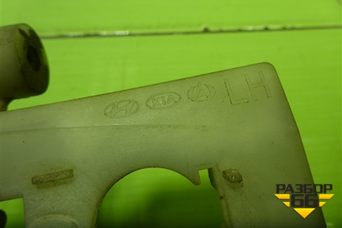 Кронштейн ручки наружной передней левой для Kia Rio с 2011-2016г (Рио 3)