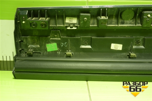 Накладка двери задней правой (8889688754) для Geely Monjaro с 2021г (Монджаро)