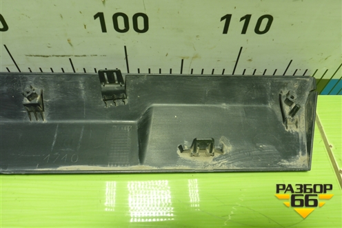 Накладка двери задней левой (75744YK010) для Toyota Rav-4 с 2018г (Рав 4)