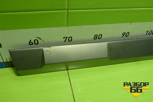 Накладка двери передней левой (75734YK010) для Toyota Rav-4 с 2018г (Рав 4)