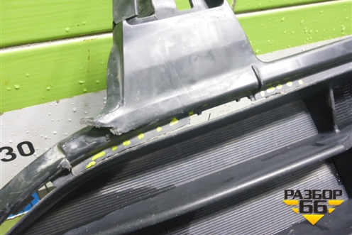 Решетка в передний бампер центральная (86531L2300) для Kia K5 с 2020г (К5)