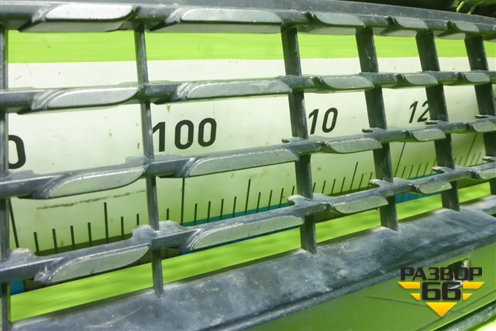 Решетка в передний бампер центральная (602001637AA) для Kaiyi E5 с 2021г (Е5)