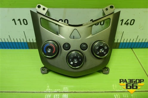 Модуль управления отопителем (с кондиционером) (95076689) для Chevrolet Aveo (Т300) с 2011г (Авео Т300)