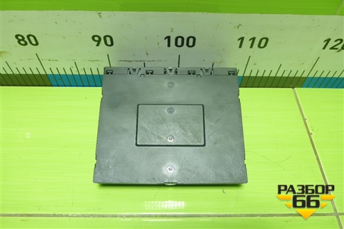 Блок комфорта (3C8937049E) для Volkswagen Passat-CC с 2008г (Пассат ЦЦ)