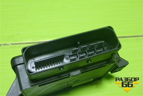 Блок управления стояночным тормозом (8K0907801H) для Audi Q5 c 2008-2017г (Ку 5)