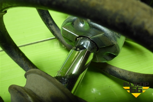 Амортизатор передний правый (3330039) для Chevrolet Aveo (Т300) с 2011г (Авео Т300)