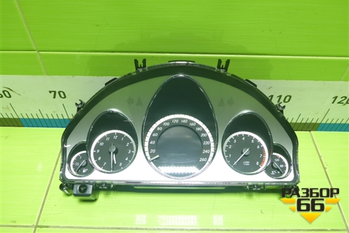 Щиток приборов (правый руль) (A2129009604) для Mercedes Benz E-Klass C207 (купе) с 2009г (Е Купе)