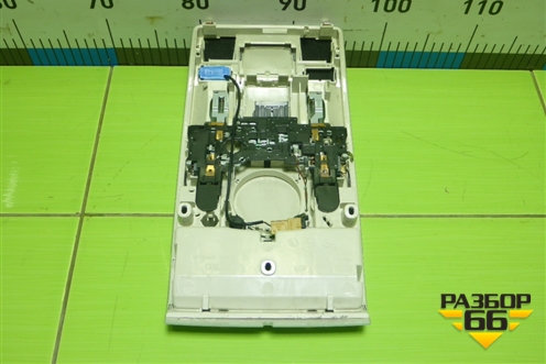 Плафон салонный передний (4F0947135H) для Audi A6 (C6) с 2004-2011г (А6)