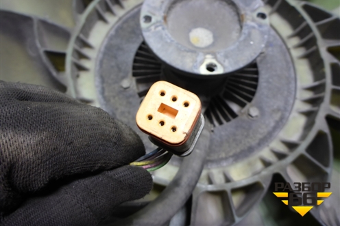 Вискомуфта  (2078557) для Scania 4 Series с 1995-2005г