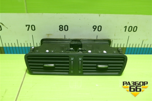 Дефлектор воздушный центральный (3C1819728E) для Volkswagen Passat (B6) с 2005-2010г (Пассат Б6)