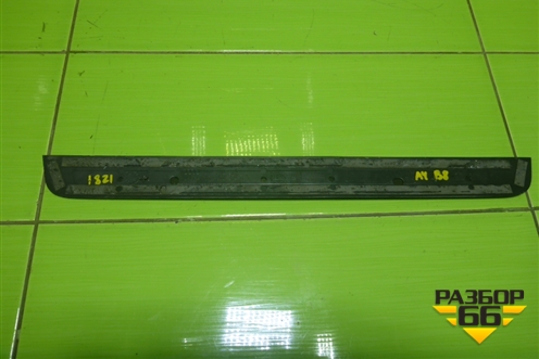 Накладка порога внутренняя переднего правого (в проём) (8K0853374) для Audi A4 (В8) с 2007-2015г (А4)