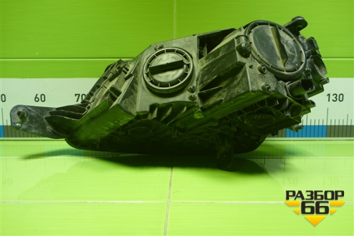 Фара правая (после 2014г галоген) (5L1941016D) для Skoda Yeti с 2009г (Етти)