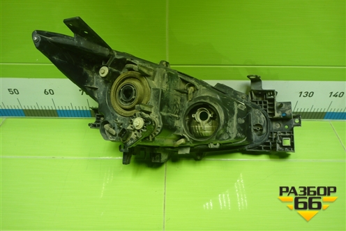 Фара левая (до 2016г галоген) (BHR151040) для Mazda Mazda 3 (BM) с 2013-2019г