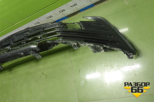 Решетка в передний бампер центральная (после 2020г) (5311333120) для Toyota Camry V70 с 2017г (Камри)