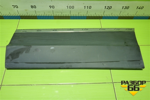 Накладка двери задней левой (5NA854949) для Volkswagen Tiguan с 2016г (Тигуан)