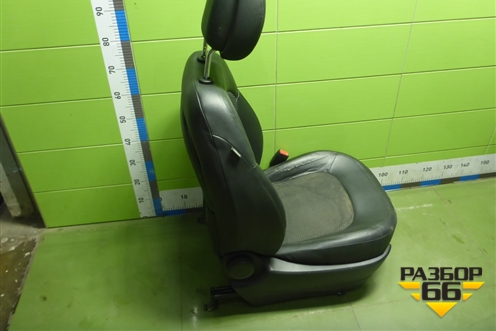 Сиденья комплект (AIR BAG подогрев) для Hyundai ix 35 с 2010г (Ай икс 35)