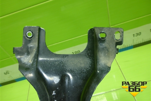 Кронштейн передней панели центральный для Tank 500 с 2022-2025г