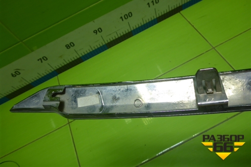 Накладка переднего бампера центральная (после 2018г) (620726FV0A) для Nissan X-Trail (Т32) с 2014г (Хтраил)