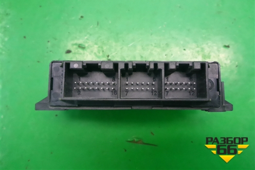 Блок управления парктроником (YWC500312) для Land Rover Discovery 3 с 2004-2009г (Дискавери)