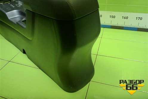 Подлокотник (под АКПП) для Hyundai ix 35 с 2010г (Ай икс 35)