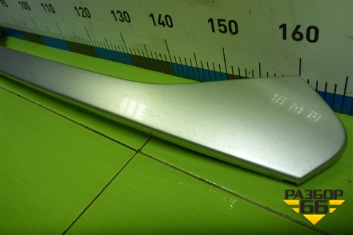 Накладка на решетку радиатора (865502Y000) для Hyundai ix 35 с 2010г (Ай икс 35)