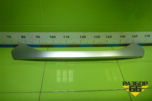 Накладка на решетку радиатора (865502Y000) для Hyundai ix 35 с 2010г (Ай икс 35)