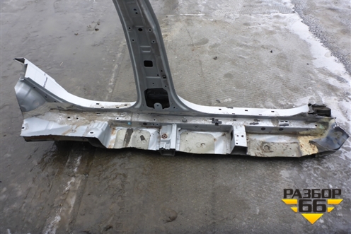 Порог со стойкой левый для Hyundai ix 35 с 2010г (Ай икс 35)