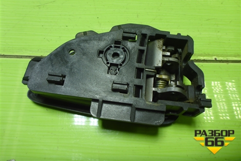 Ручка внутренняя двери передней левой для Hyundai ix 35 с 2010г (Ай икс 35)