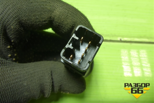 Кнопка обогрева лобового стекла (937202S000) для Hyundai ix 35 с 2010г (Ай икс 35)