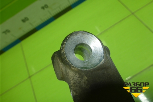 Кулак задний левый (A2043570305) для Mercedes Benz C-Klass W204 с 2007-2014г (Ц)