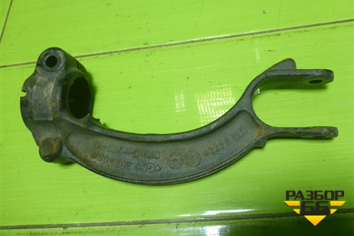 Кронштейн амортизатора переднего (левый нижний) для Audi A4 (В8) с 2007-2015г (А4)