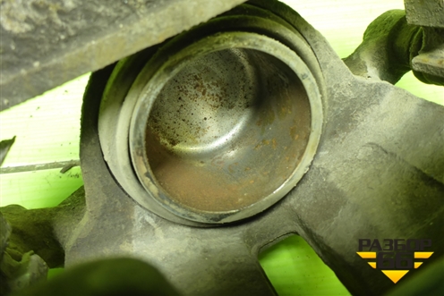 Суппорт передний правый для Hyundai ix 35 с 2010г (Ай икс 35)