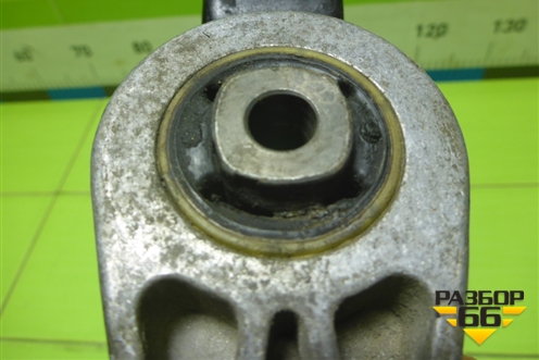 Опора двигателя задняя (3C0199855K) для Volkswagen Passat (B6) с 2005-2010г (Пассат Б6)