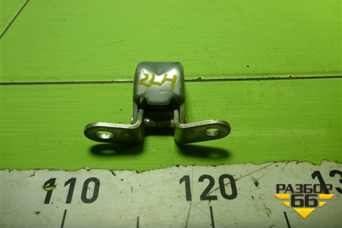 Петля двери задней левой нижняя для Hyundai ix 35 с 2010г (Ай икс 35)