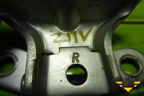 Петля двери задней правой верхняя для Hyundai ix 35 с 2010г (Ай икс 35)