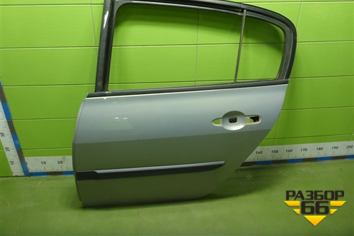 Дверь задняя левая (седан) (7751475033) для Renault Megane 2 с 2002-2009г (Меган)