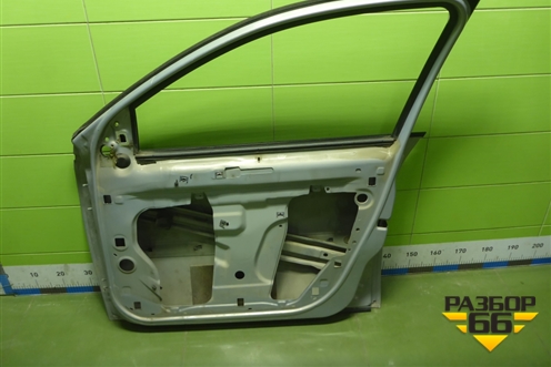 Дверь передняя правая (7751473729) для Renault Megane 2 с 2002-2009г (Меган)