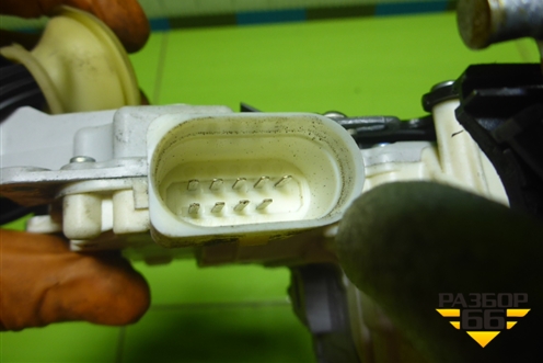 Замок двери задней правой (4G0839016) для Volkswagen Touareg с 2010-2018г (Туарег)