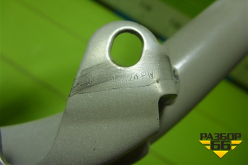 Петля крышки багажника правая (A2077500228) для Mercedes Benz E-Klass C207 (купе) с 2009г (Е Купе)