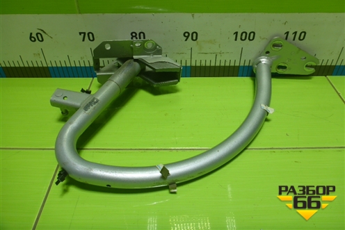 Петля крышки багажника правая (8K5827302F) для Audi A4 (В8) с 2007-2015г (А4)