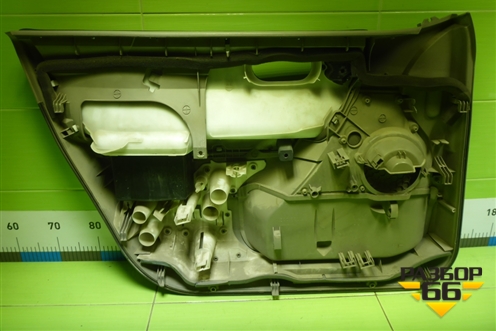 Обшивка двери передней правой под электрику (156016611) для Renault Megane 2 с 2002-2009г (Меган)